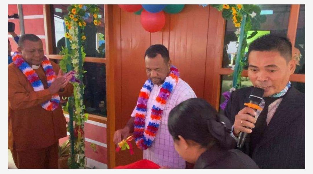 Gedung Klasis GPI Mappi Diresmikan Bupati Kristosimus Agawemu
